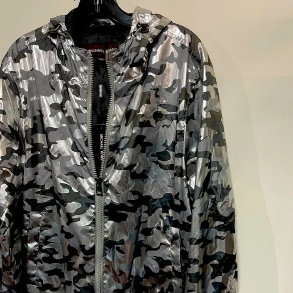 BNWT Michael Kors Windbreaker Silver/Black various sizes
